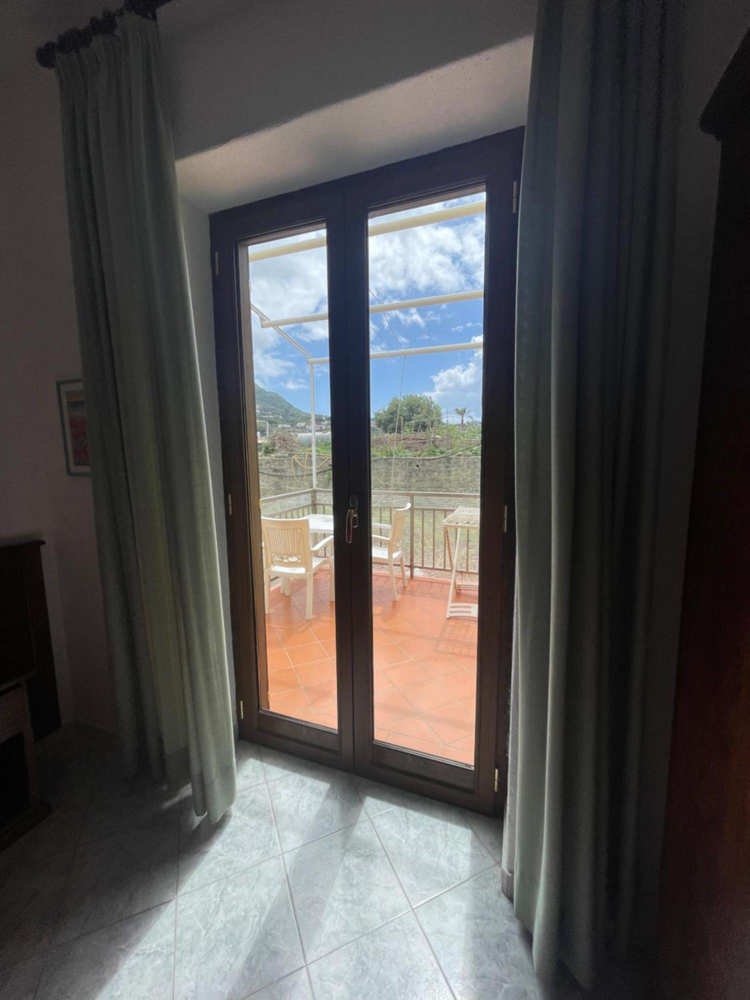 Forio di Ischia Residence Andrea A Mare מראה חיצוני תמונה