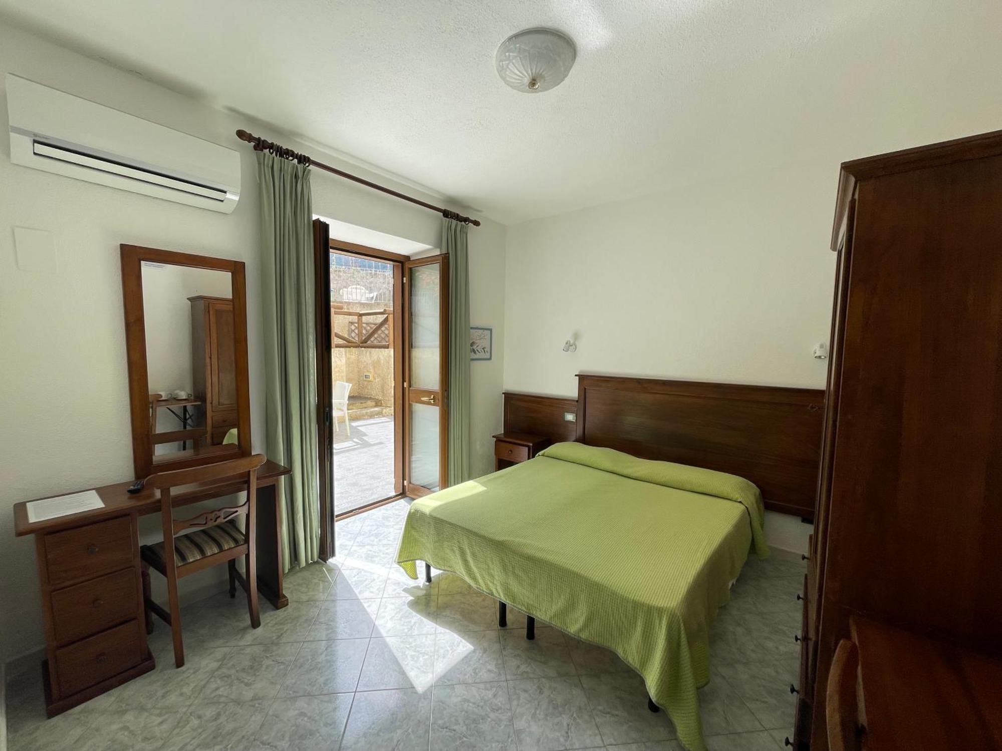 Forio di Ischia Residence Andrea A Mare מראה חיצוני תמונה