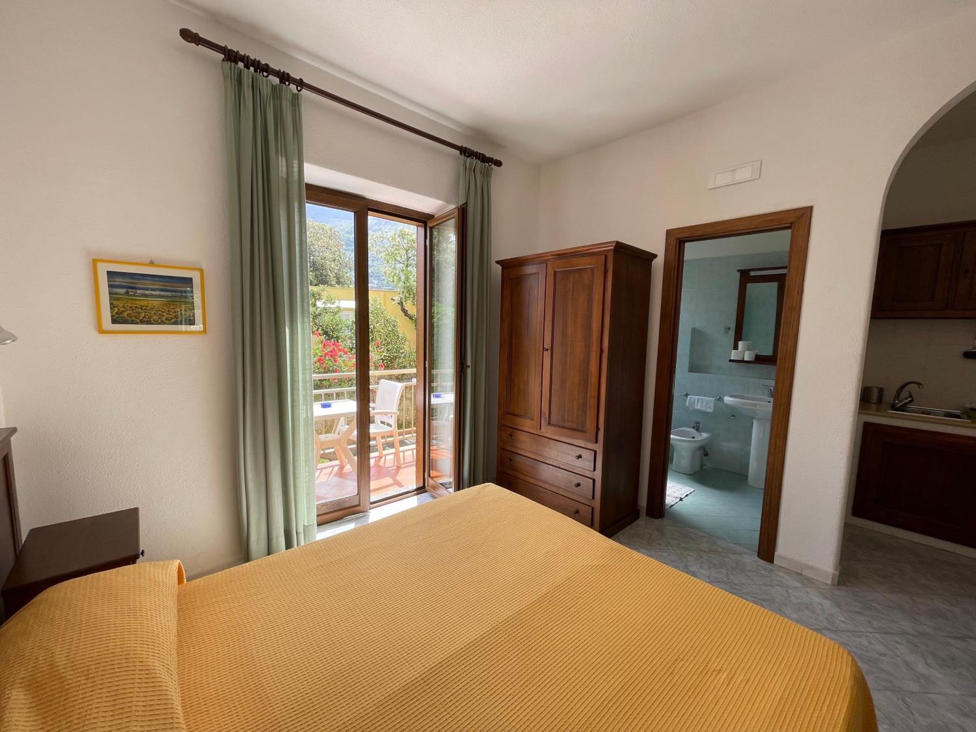 Forio di Ischia Residence Andrea A Mare מראה חיצוני תמונה